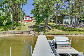 Waterfront Pequot Lakes Cabin: Fire Pit + Views!