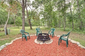 Pequot Lakes Vacation Rental w/ Patio & Fire Pit