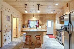 Pequot Lakes Vacation Rental w/ Patio & Fire Pit