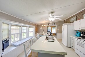 Dock, Deck & Kayaks: Home on Cedar Creek Reservoir