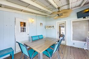 Dock, Deck & Kayaks: Home on Cedar Creek Reservoir