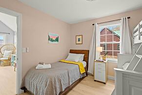 8 Mi to Sugar Mountain Resort: Seven Devils Home