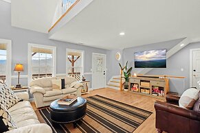 8 Mi to Sugar Mountain Resort: Seven Devils Home