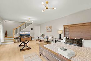 8 Mi to Sugar Mountain Resort: Seven Devils Home