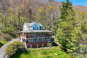 8 Mi to Sugar Mountain Resort: Seven Devils Home