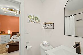 8 Mi to Sugar Mountain Resort: Seven Devils Home