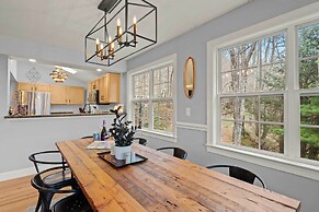 8 Mi to Sugar Mountain Resort: Seven Devils Home