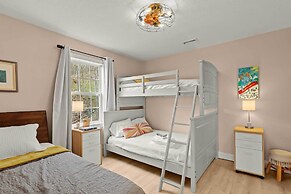 8 Mi to Sugar Mountain Resort: Seven Devils Home