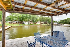 Hot Tub & Dock: Lakefront Mabank Home