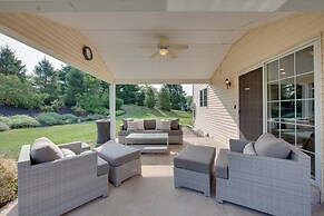 Game Room & Covered Patio: Hummelstown Hideaway