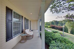 Game Room & Covered Patio: Hummelstown Hideaway