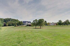 Game Room & Covered Patio: Hummelstown Hideaway