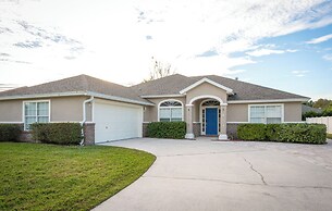 Lovely Family Home w/ Lanai, 6 Mi to Amelia Island