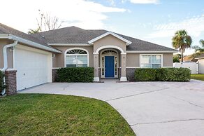 Lovely Family Home w/ Yard, 6 Mi to Amelia Island!