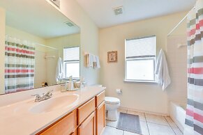 Lovely Family Home w/ Lanai, 6 Mi to Amelia Island