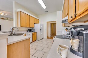 Lovely Family Home w/ Lanai, 6 Mi to Amelia Island