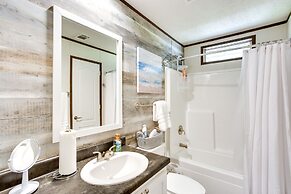 Kingston Home w/ On-site Boat Parking 2 Mi to Lake