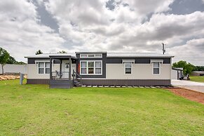 Kingston Home w/ On-site Boat Parking 2 Mi to Lake