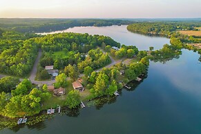 Lakefront Birchwood House w/ Deck + Fire Pit!