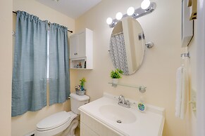 Bluebird Cottage in Newland Near Hiking & Skiing