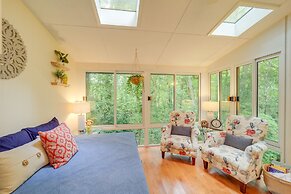 Bluebird Cottage in Newland Near Hiking & Skiing