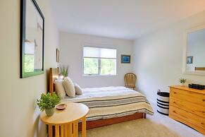 Newly Renovated Bartlett Condo w/ Mountain Views!