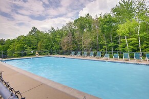 Newly Renovated Bartlett Condo w/ Mountain Views!