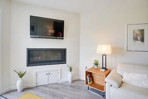 Newly Renovated Bartlett Condo w/ Mountain Views!