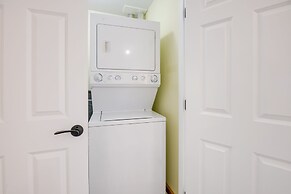 Newly Renovated Bartlett Condo w/ Mountain Views!