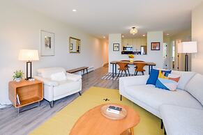 Newly Renovated Bartlett Condo w/ Mountain Views!