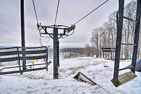 Beautiful Bellaire Home w/ Amenities, 4 Mi to Lake