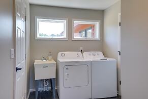 Beautiful Bellaire Home w/ Amenities, 4 Mi to Lake