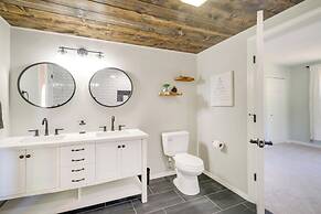 Beautiful Bellaire Home w/ Amenities, 4 Mi to Lake