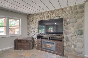 Beautiful Bellaire Home w/ Amenities, 4 Mi to Lake