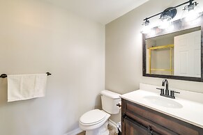 Beautiful Bellaire Home w/ Amenities, 4 Mi to Lake