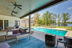 High-end Home on Cedar Creek Reservoir w/ Pool!