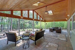 Arkansas Vacation Rental on Greers Ferry Lake!