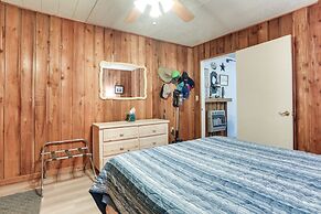 Dog-friendly Kingston Cabin w/ Wraparound Deck!