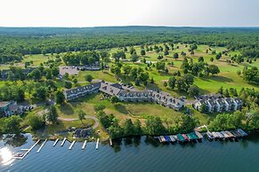 Lakefront Birchwood Condo w/ Pool & Hot Tub!