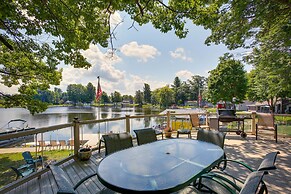 Lakefront Cadillac Retreat w/ Sauna + Boating!