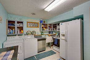 Lakefront Cadillac Retreat w/ Sauna + Boating!