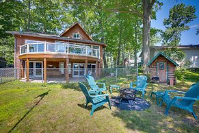 Lakefront Cadillac Retreat w/ Sauna + Boating!