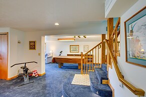 Lakefront Cadillac Retreat w/ Sauna + Boating!