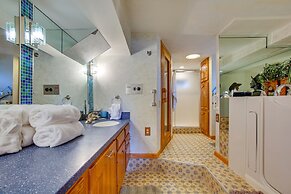 Lakefront Cadillac Retreat w/ Sauna + Boating!