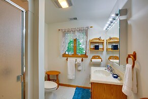 Lakefront Cadillac Retreat w/ Sauna + Boating!