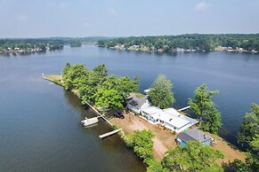 Lakefront Gladwin Vacation Rental w/ Deck & Dock!