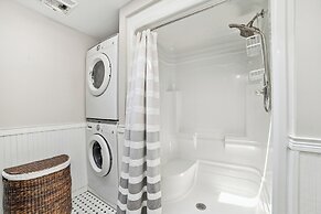 Lakefront Gladwin Vacation Rental w/ Deck & Dock!