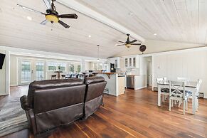 Lakefront Gladwin Vacation Rental w/ Deck & Dock!