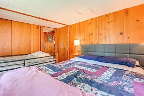 Gladwin Lakefront Cottage w/ Deck, Grill!