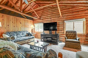 Gladwin Lakefront Cottage w/ Deck, Grill!